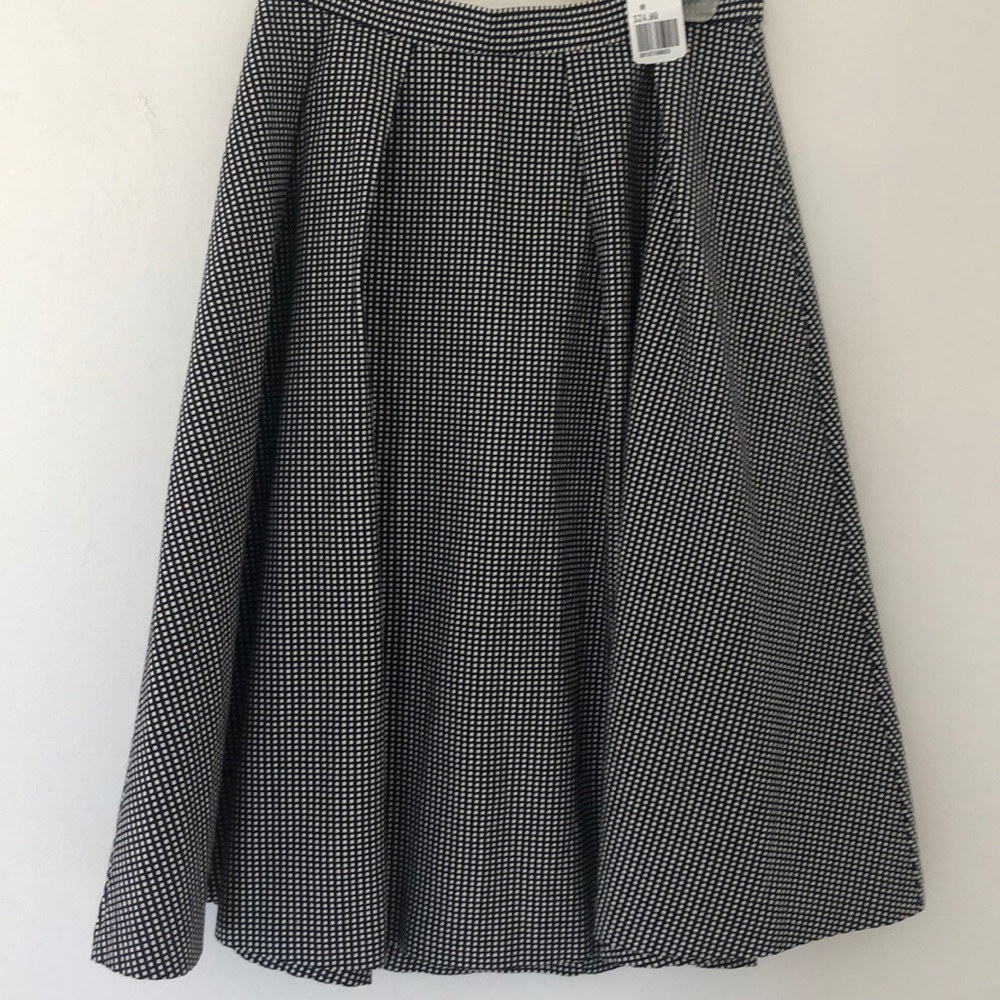 Skirt brand new